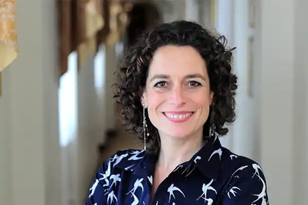 Alex Polizzi